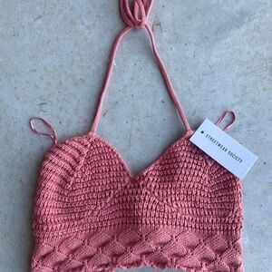NWT Streetwear Society Pink Crochet Halter Top with Tie Back Detail Size Small